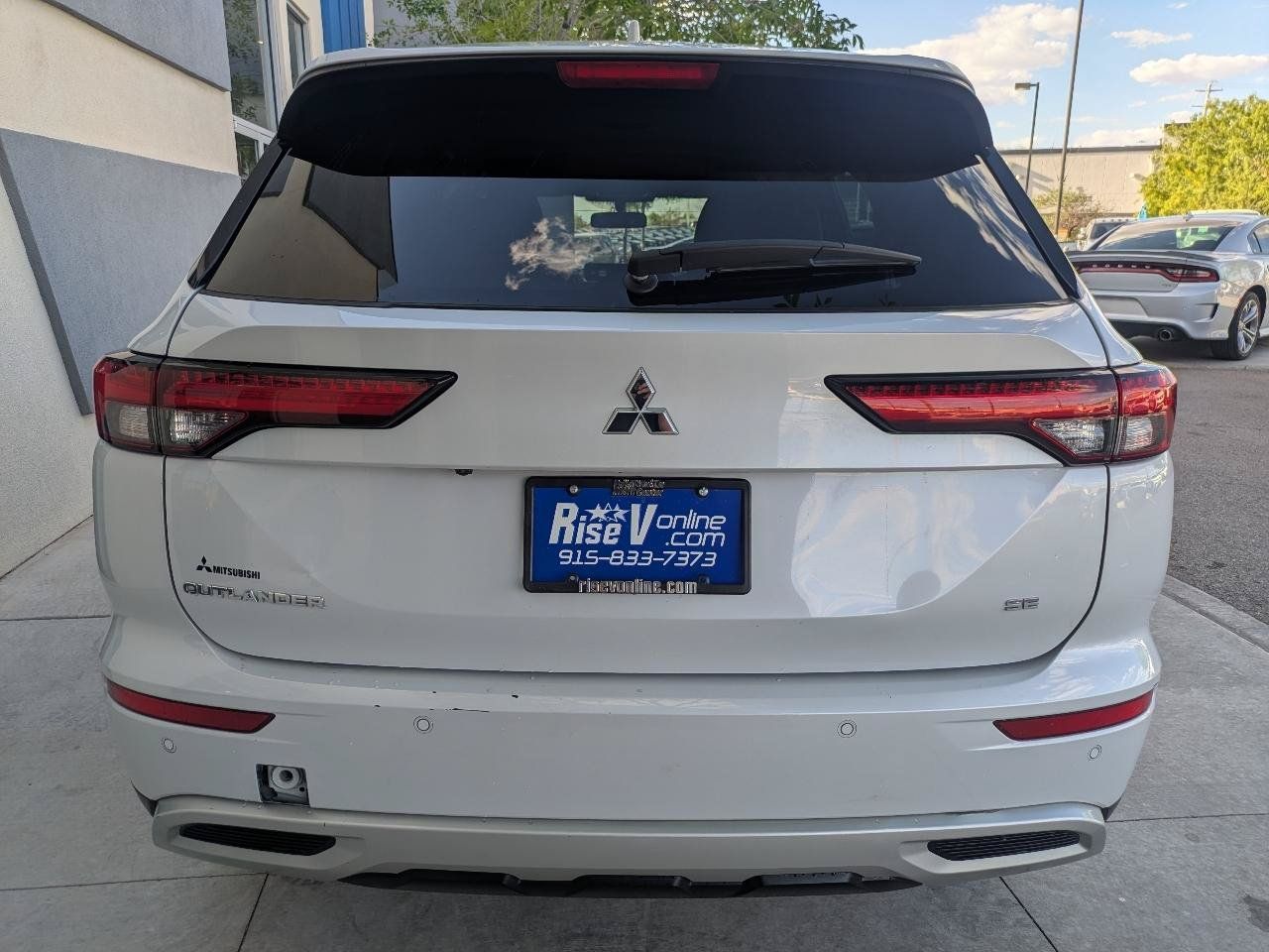 Used 2023 Mitsubishi Outlander SE FWD image 5