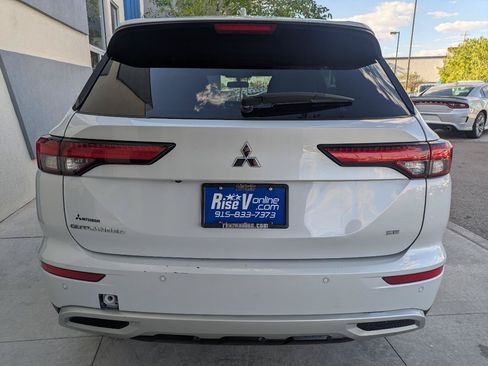 Used 2023 Mitsubishi Outlander SE FWD image 5