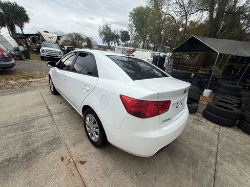 Used 2011 Kia Forte EX image 7