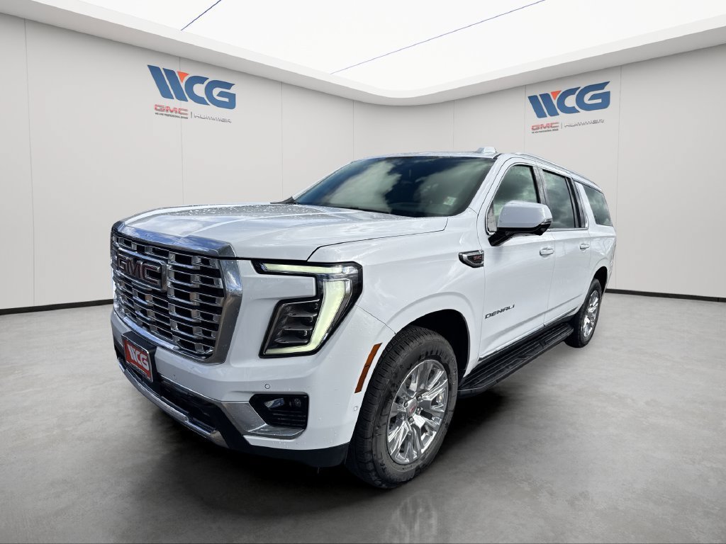 Used 2025 GMC Yukon XL Denali AWD/4WD image 7