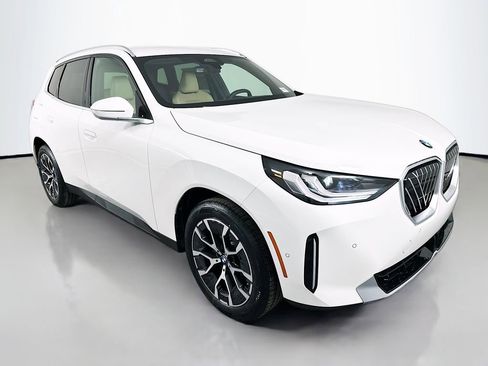 New 2026 BMW X3 xDrive30 image 3