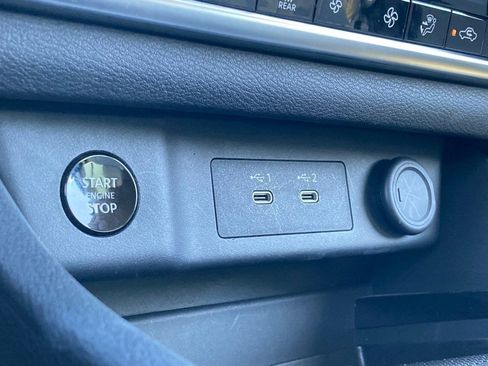 Used 2024 Nissan Rogue SV image 22