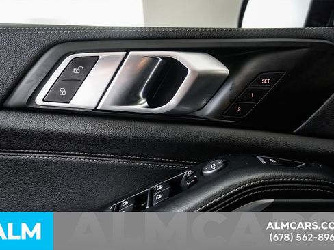 Used 2022 BMW X5 xDrive40i AWD/4WD image 52