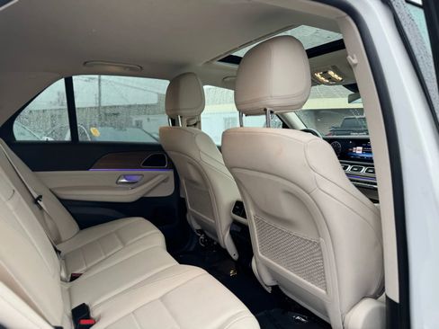 Used 2025 Mercedes-Benz GLE 350 GLE 350 4MATIC Sport Utility 4 image 24