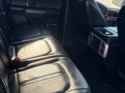 Used 2017 Ford F150 Platinum w/ Equipment Group 701A Luxury image 11