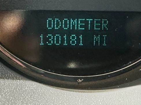 Used 2007 Chevrolet Avalanche LT image 24