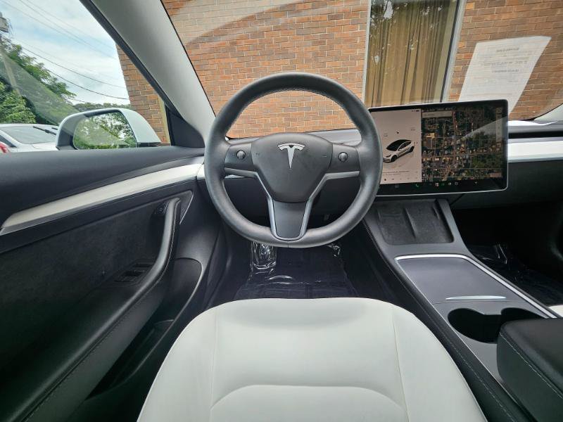 Used 2023 Tesla Model 3 Standard Range RWD image 4
