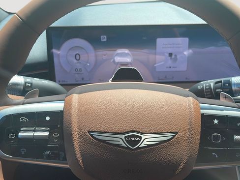 New 2026 Genesis GV70 2.5T Advanced AWD/4WD image 29