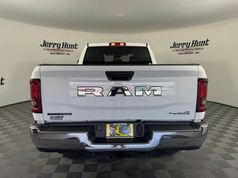 Used 2025 RAM 2500 Big Horn AWD/4WD image 7