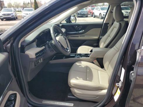 Certified 2023 Lincoln Corsair AWD w/ Equipment Group 101A image 12