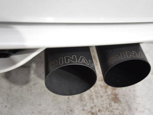 Used 2016 BMW X5 M image 11