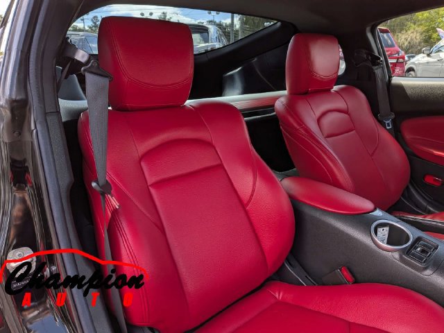 Used 2020 Nissan 370Z Coupe RWD image 18