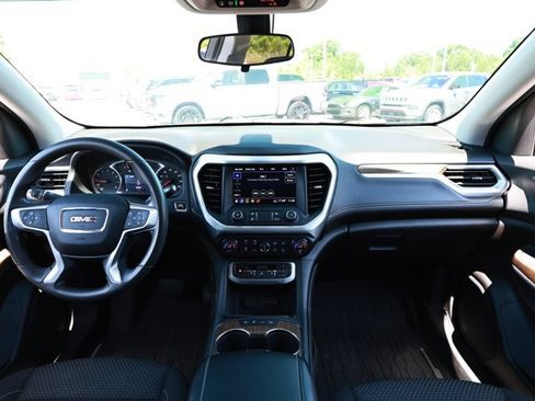 Used 2021 GMC Acadia SLE FWD image 30