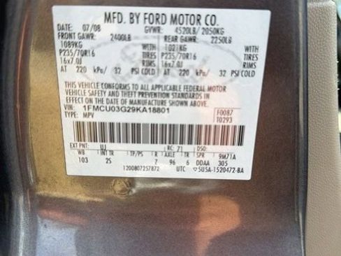 Used 2009 Ford Escape XLT image 10