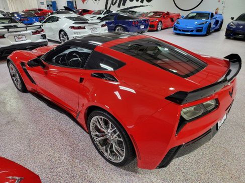 Used 2019 Chevrolet Corvette Z06 image 4