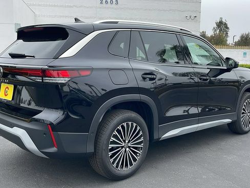 Certified 2025 Volkswagen Tiguan S FWD image 7
