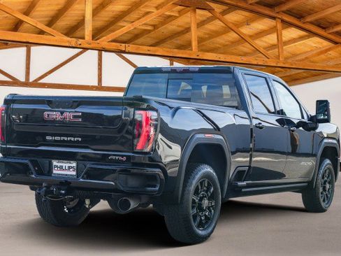 Used 2024 GMC Sierra 2500 AT4 w/ AT4 Premium Plus Package image 5