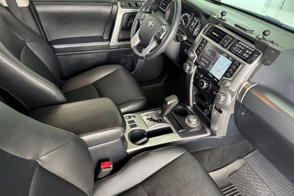 Used 2024 Toyota 4Runner TRD Sport w/ Technology Package AWD/4WD image 18