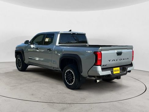Used 2024 Toyota Tacoma TRD Off-Road w/ TRD Off Road Upgrade Package AWD/4WD image 7
