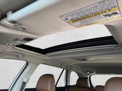 Used 2017 Subaru Outback 2.5i Touring w/ Popular Package #5A image 12