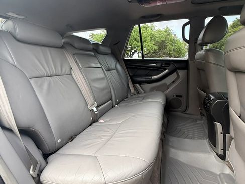 Used 2005 Toyota 4Runner Limited image 20