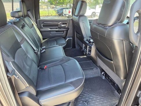 Used 2022 RAM 2500 Laramie AWD/4WD image 15