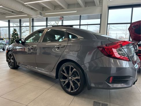 Used 2019 Honda Civic Sport image 4