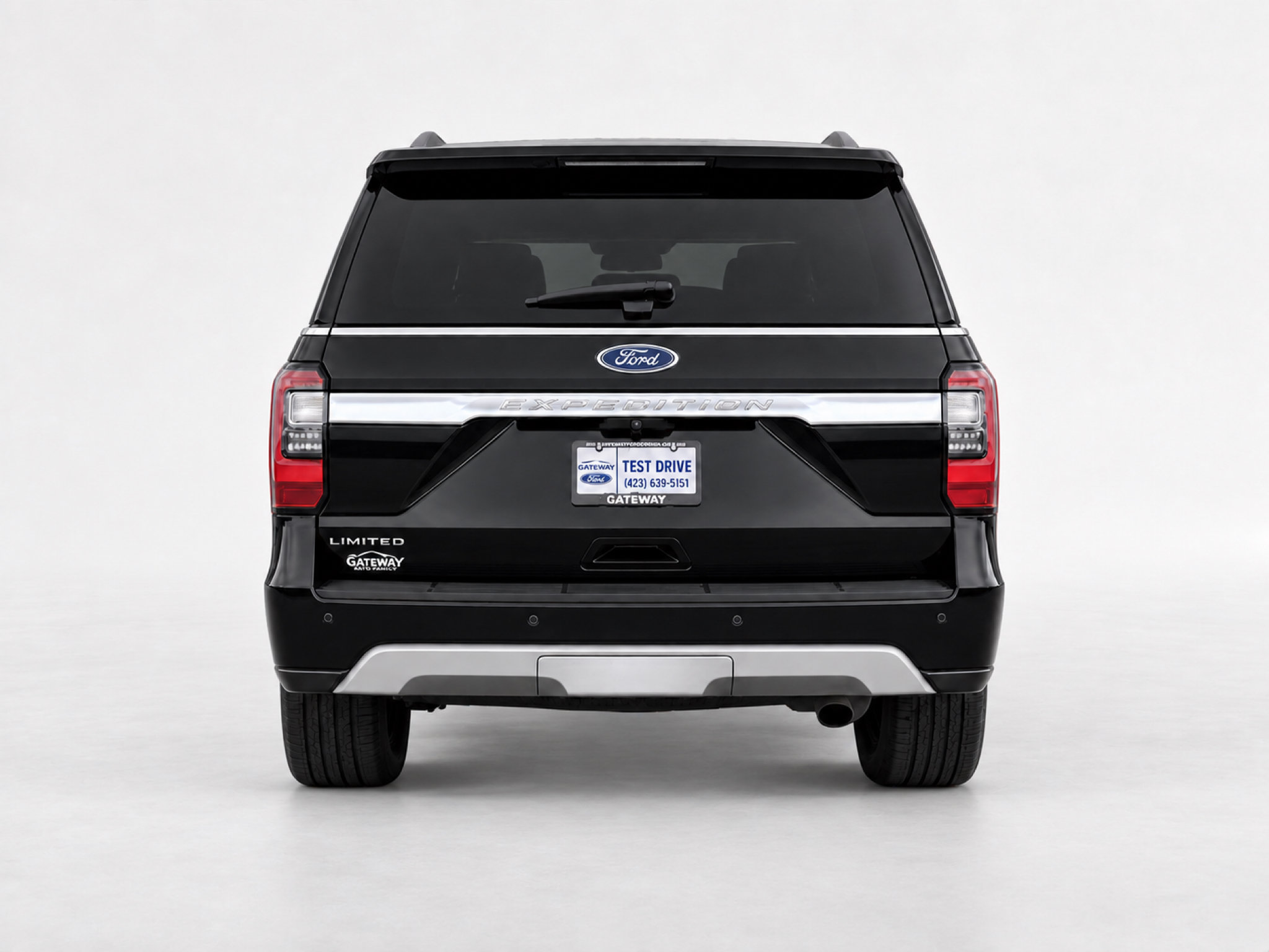 Used 2019 Ford Expedition Limited w/ Equipment Group 302A AWD/4WD image 4