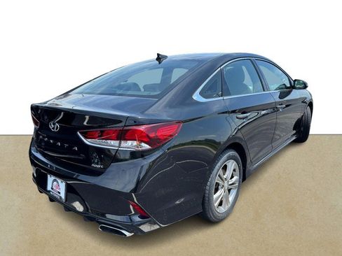Used 2019 Hyundai Sonata Sport w/ Tech Package 03 FWD image 4