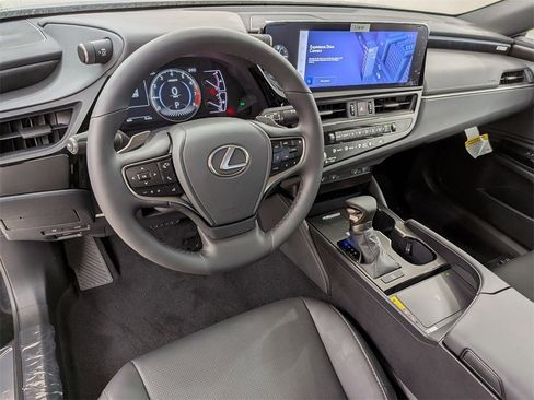 New 2025 Lexus ES 350 w/ Premium Package image 17
