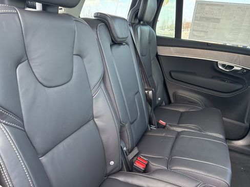 New 2026 Volvo XC90 T8 Ultra w/ Protection Package Premier AWD/4WD image 44