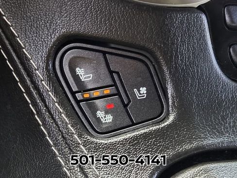Used 2020 GMC Yukon XL Denali w/ Denali Ultimate Package AWD/4WD image 30