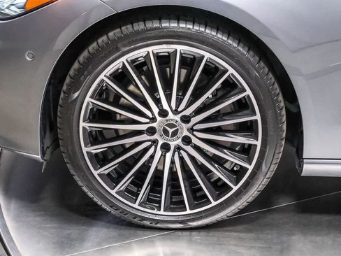 Certified 2025 Mercedes-Benz C 300 Sedan w/ Exclusive Trim Package image 10