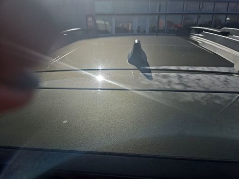 Used 2020 Subaru Outback Premium image 32