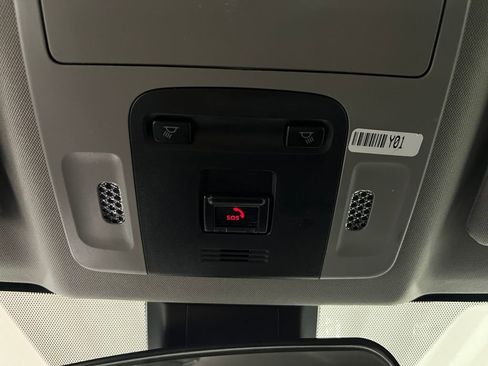 Used 2022 Toyota Camry SE image 31