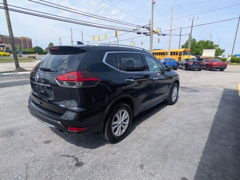 Used 2018 Nissan Rogue S w/ S Value Package AWD/4WD image 5