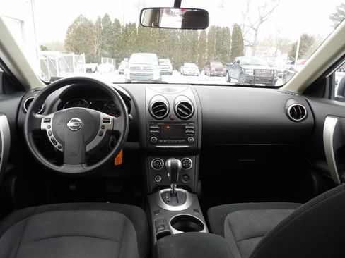 Used 2013 Nissan Rogue SV image 10