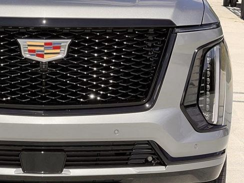 New 2026 Cadillac Escalade ESV Platinum Sport AWD/4WD image 8