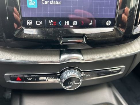 Certified 2025 Volvo XC60 B5 Plus image 25