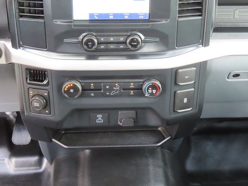 Used 2022 Ford F150 XL w/ Equipment Group 101A High AWD/4WD image 28