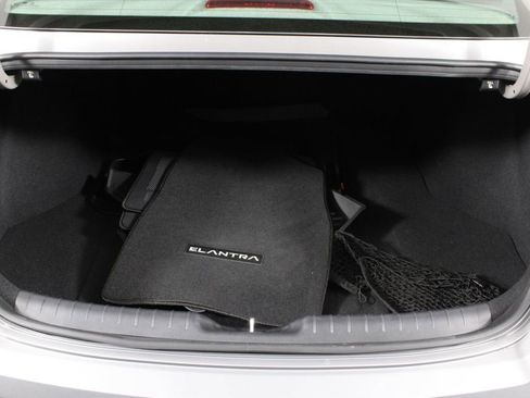 Certified 2025 Hyundai Elantra SEL image 16