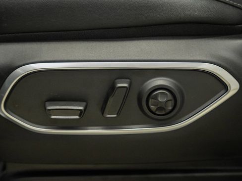 New 2026 Jeep Grand Wagoneer L 4WD image 43