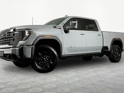 Used 2025 GMC Sierra 2500 AT4 w/ AT4 Premium Plus Package