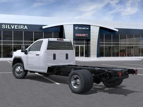 New 2026 GMC Sierra 3500 Pro w/ Convenience Package RWD image 3