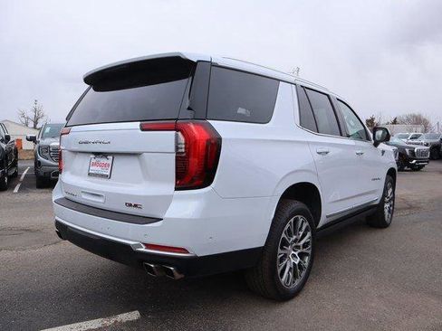 New 2026 GMC Yukon Denali w/ Sun & Power Step Package image 7