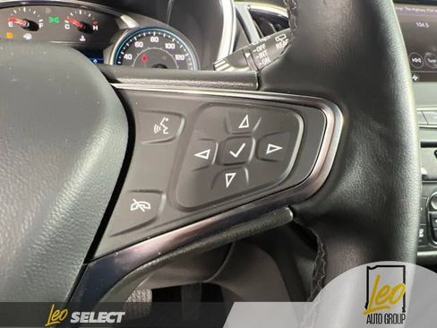Used 2024 Chevrolet Equinox LT FWD image 18