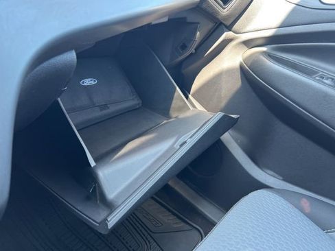 Certified 2017 Ford Escape SE w/ Equipment Group 201A image 16