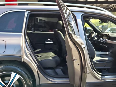 Used 2023 Mercedes-Benz EQB 300 4MATIC w/ Driver Assistance Package image 16