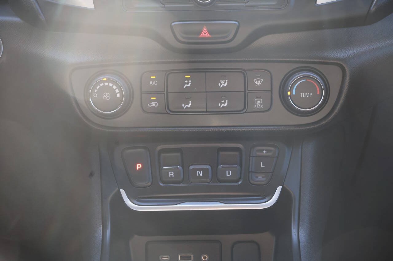 Used 2019 GMC Terrain SLE FWD image 21