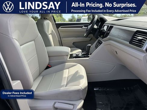 Used 2023 Volkswagen Atlas SE w/ Panoramic Sunroof Package AWD/4WD image 12